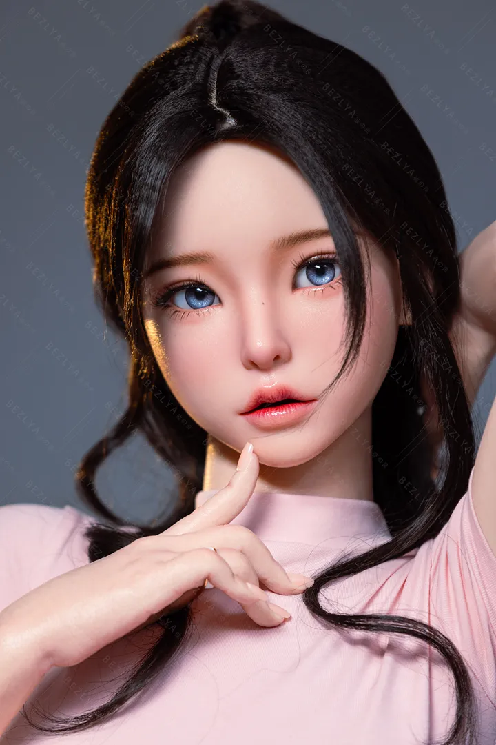 168cm (5ft6) リアルな肌の質感 シリコン製ラブドール Astrantia、ROSヘッド